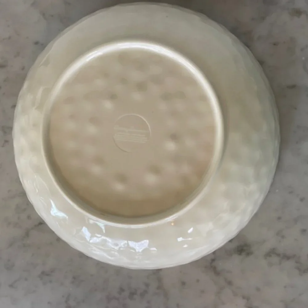 TOMMY BAHAMA Cream Swirl Melamine Serving Bowl 11